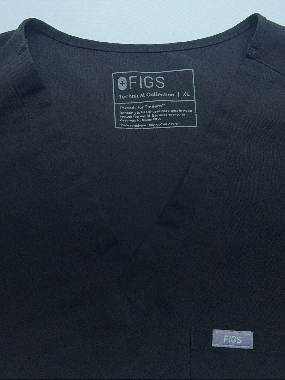 Figs Catarina One Pocket Scrub Top Womens Size XL in Black